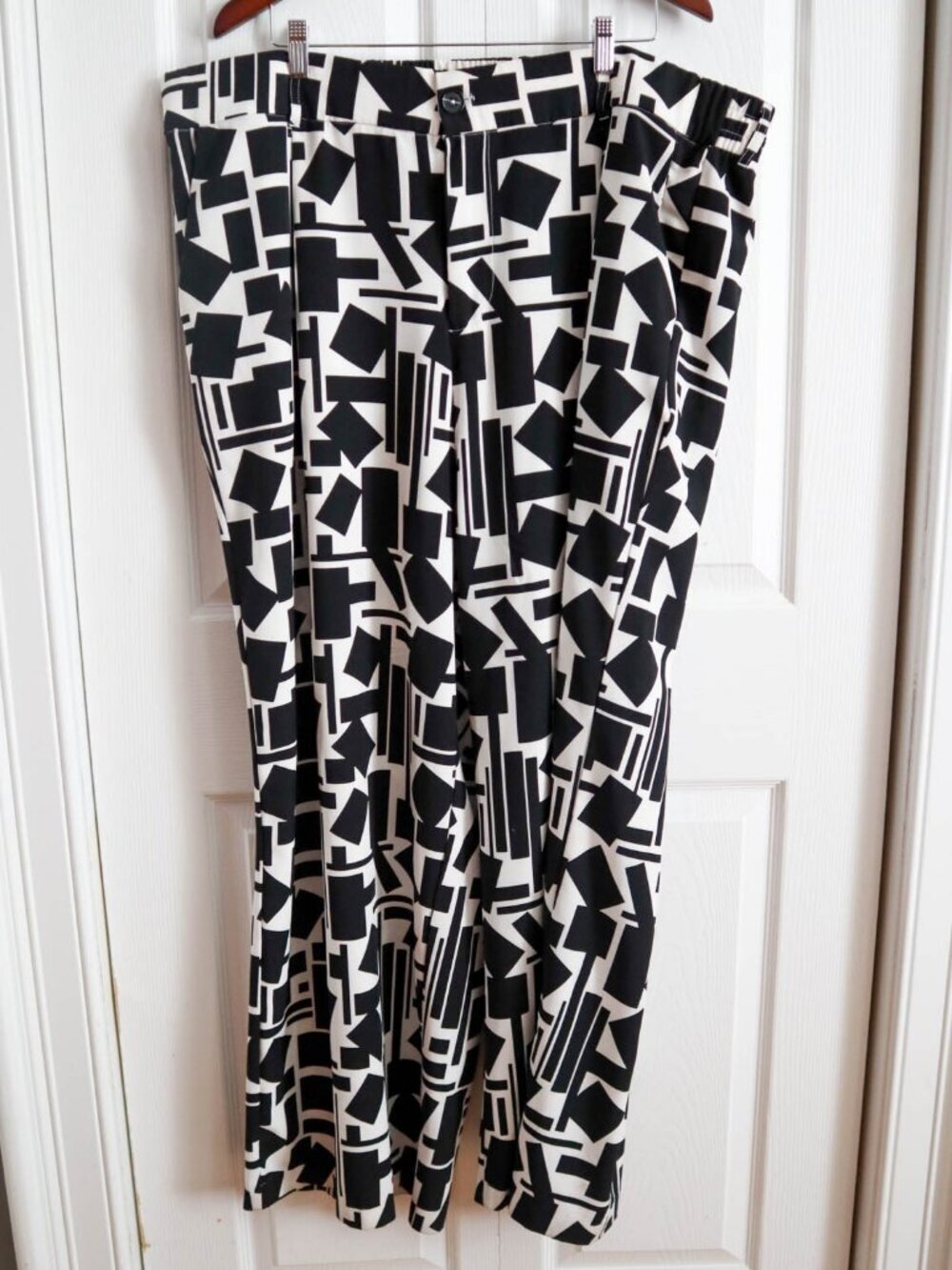 Studio by Torrid Wide Leg Palazzo Pants Plus Size 24 4x Black & White Geometric